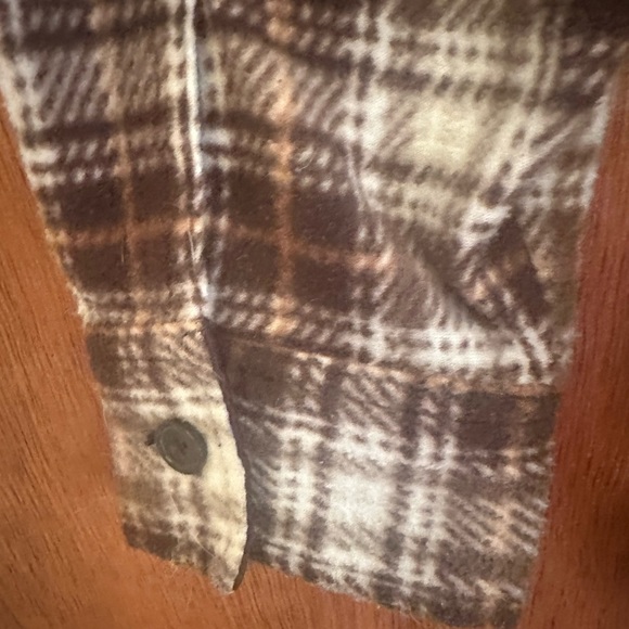 Men’s Croft&Barrow Flannel Shirt Size LG Plaid Brown Tan Long Sleeve Pockets EUC - Picture 11 of 12